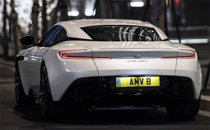 Aston Martin DB11 V8-Version