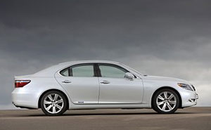 Lexus LS 600h