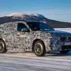 Elektrischer BMW iX1 auf Wintererprobung am Polarkreis