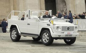 Papstmobil von Mercedes-Benz