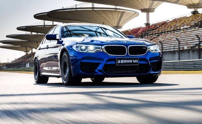 BMW M5: 600 PS des V8 halfen beim Rekord