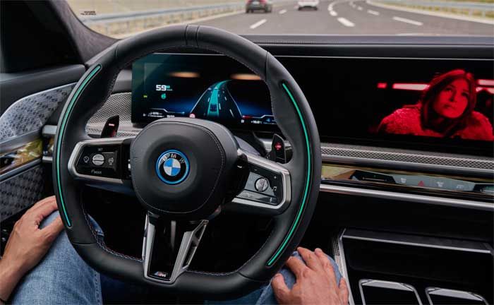 Hochautomatisiertes Fahren auf Level 3 im neuen BMW 7er ermglicht Nebenttigkeiten.