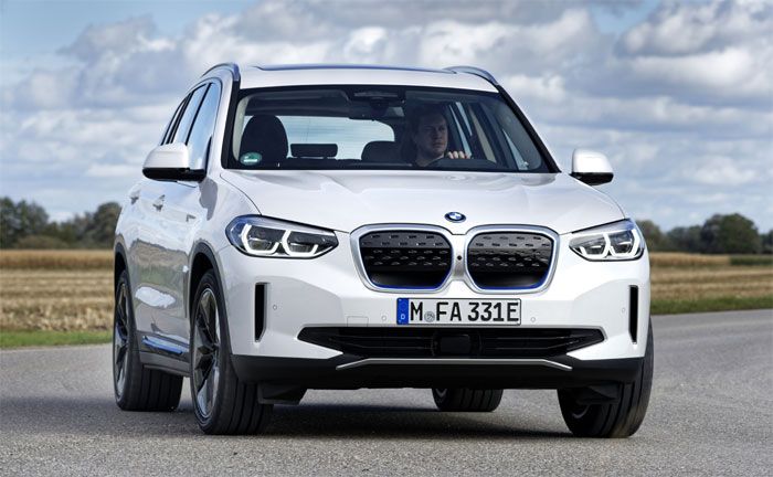 BMW iX3