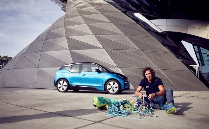 Philipp und Hans Stefan Glowacz beginnen ihre "Coast to Coast"-Expedition durch Grnland im BMW i3.