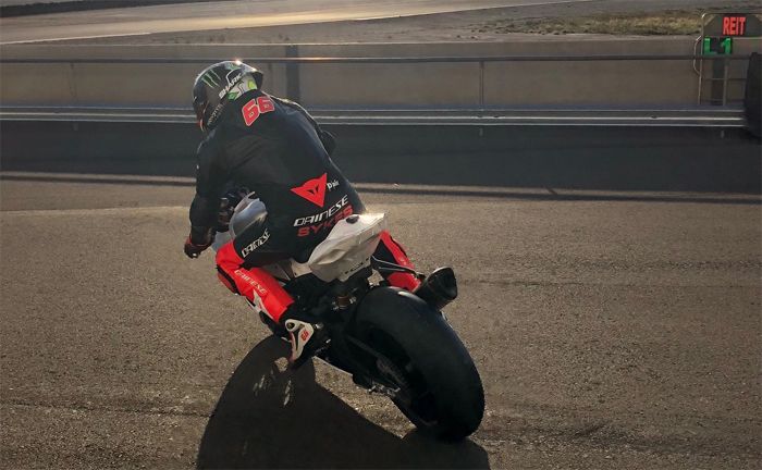 BMW Motorrad WorldSBK Team beim Test in Almeria: Tom Sykes, BMW S 1000 RR (BMW Motorrad Motorsport)