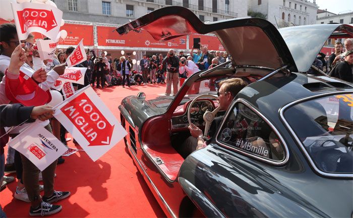 Mercedes-Benz 300 SL "Gullwing" (W 198, 1954 bis 1957)