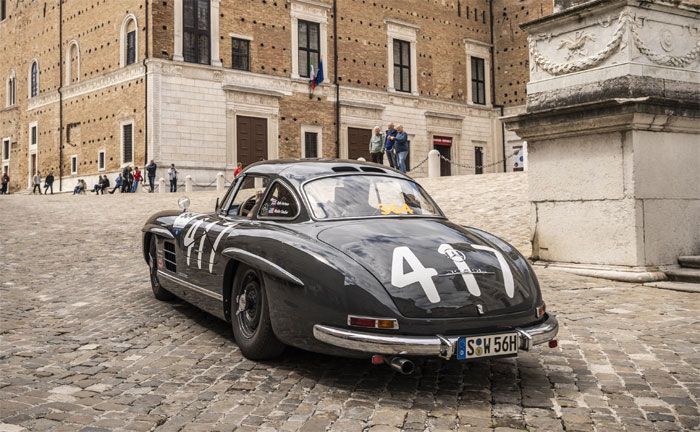 Mercedes-Benz 300 SL "Gullwing" (W 198) aus dem Jahr 1955