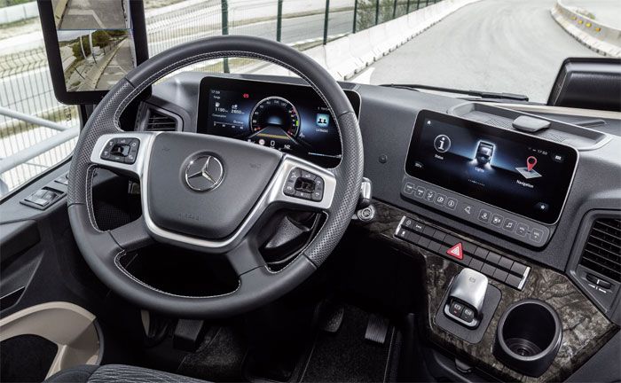 Mercedes-Benz Actros 1851 LS 4x2 - Interieur