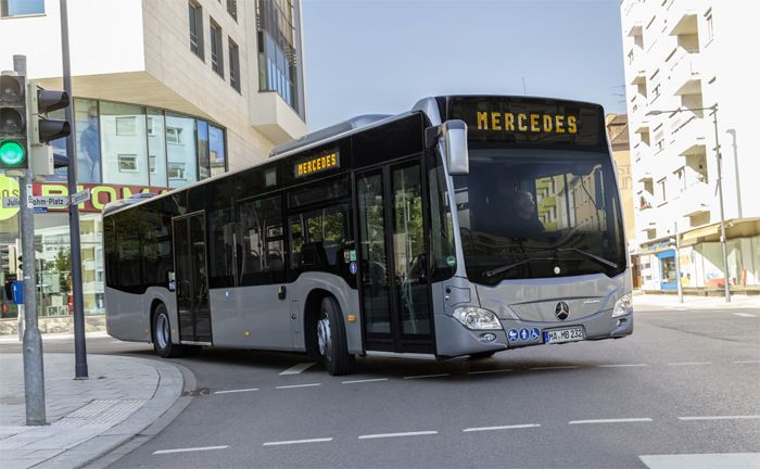 Mercedes-Benz Citaro hybrid mit Preventive Brake Assist und Sideguard Assist