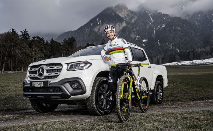 Sechsfacher Mountainbike-Weltmeister und Olympia-Sieger Nino Schurter wird Markenbotschafter der Mercedes-Benz X-Klasse
