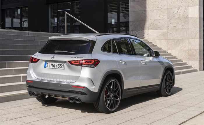 Mercedes-AMG GLA 45 S 4MATIC+ - Heckansicht