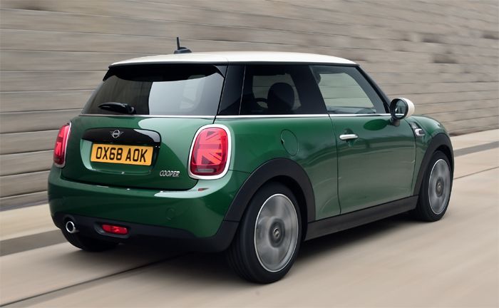 MINI Cooper 60 Years Edition 3-Trer - Heckansicht