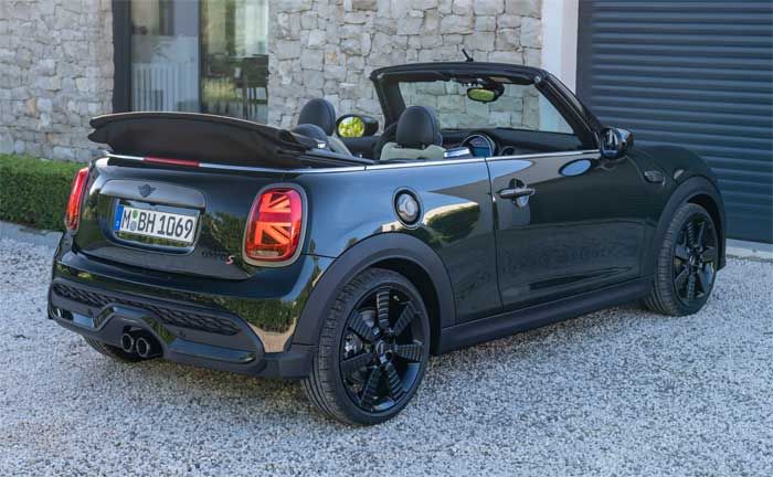 MINI Cooper S Cabrio Resolute Edition - Heckansicht