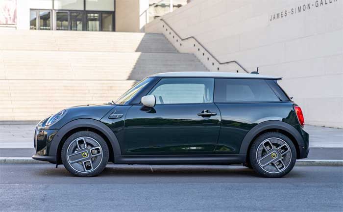 MINI Cooper SE Resolute Edition - Seitenansicht