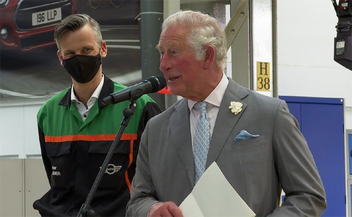 Prinz Charles besucht MINI-Werk Oxford
