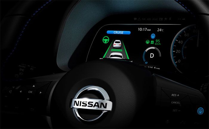 Nissan LEAF fhrt teilautonom mit ProPILOT
