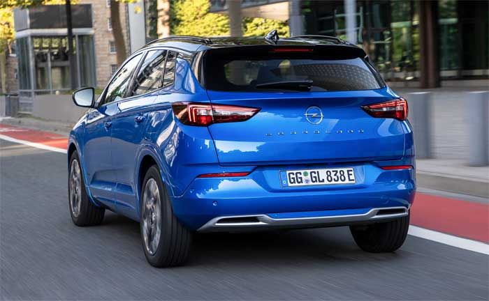 Opel Grandland Hybrid4 - Heckansicht