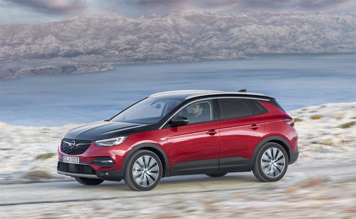 Opel Grandland X Hybrid4 mit Allradantrieb