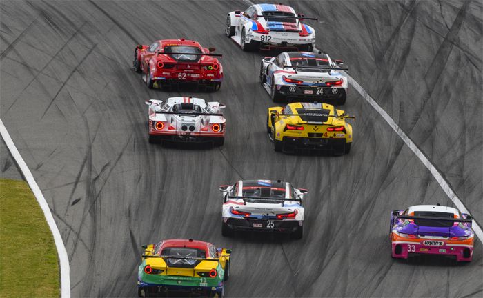 Porsche 911 RSR (912), Porsche GT Team: Earl Bamber, Mathieu Jaminet, Laurens Vanthoor