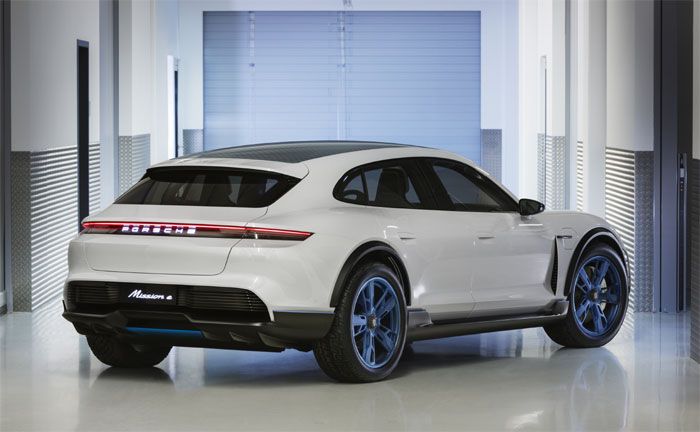 Porsche Konzeptstudie Mission E Cross Turismo