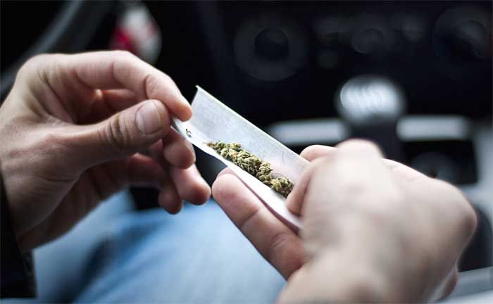 Cannabis-Legalisierung: Auswirkungen auf den Straenverkehr und die Verkehrssicherheit (Quelle: Deutsche Verkehrswacht / Depositphotos)