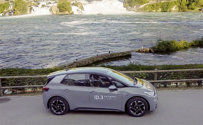 Volkswagen ID.3 fährt mit nur einer Batterieladung von Zwickau in die Schweiz