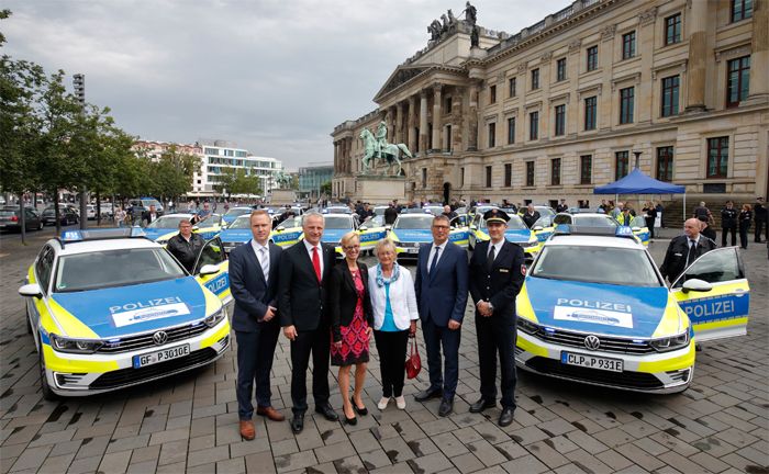 Volkswagen Elektro-Streifenwagen fr die Polizei Niedersachsen