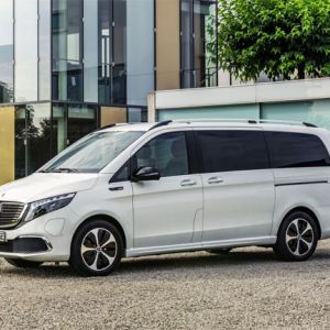 Mercedes-Benz EQV - Exterieur, Bergkristallwei metallic, Black Panel-Khlergrill mit Chromlamellen