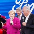 Bundeskanzlerin Angela Merkel besuchte Ford auf der IAA