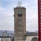 Mercedes-Stern auf dem Bahnhofsturm Stuttgart