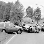 Mercedes-Benz beginnt 1969 mit gezielter Unfallforschung. Mercedes-Benz T-Modell der Baureihe 124 als Einsatzfahrzeug aus den 1990er Jahren.