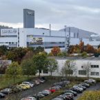 Opel-Werk Eisenach vor dem Thringer Wald