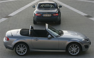 Mazda MX-5 Roadster und Mazda MX-5 Roadster Coupe