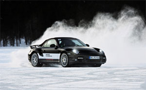 Wintertraining der Porsche Sport Driving School