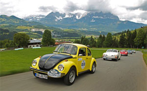 Gipfelstrmer: Gelbschwarzer Renner Kfer 1303, Karmann Ghia Typ 14 Cabrio, Porsche 356 B HT, Karmann Ghia TC 145 und Golf 1 GTI