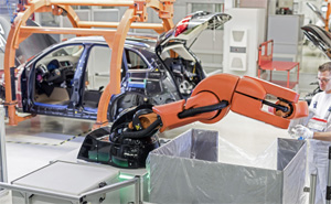 Mensch-Roboter-Kooperation bei Audi