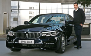 Erste Auslieferung der neuen BMW 5er Limousine