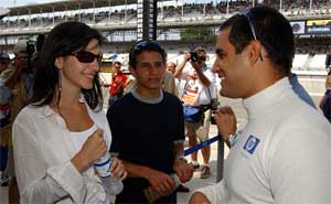 Juan Pablo Montoya mit seiner Frau Connie und Bruder Federico