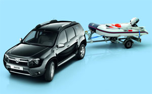 Dacia Duster mit Yamaha Marine-Paket (2012)