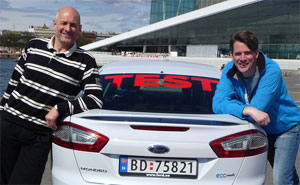 Knut Wilthil und Henrik Borchgrevink im Ford Mondeo ECOnetic auf Rekordfahrt