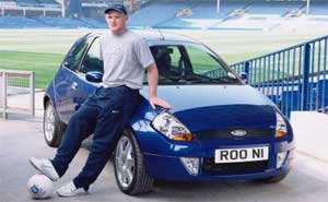 Torjger Wayne Rooney fhrt Ford Sportka