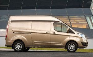 Ford Transit Custom auch mit Hochdach