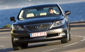 Lexus LS 460