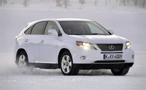 LEXUS Hybrid Drive mit Snow-Modus fr Eis und Schnee