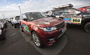 Land Rover bei der Rallye Dakar