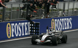 F1 Spa: Kimi Rikknen, McLaren-Mercedes, erzielte seinen 6. Saisonsieg