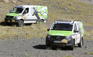 Hattrick fr Mercedes-Benz Vans mit Vito und Sprinter bei der 25. Rallye Acha des Gazelles