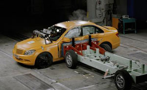 Mercedes-Benz C-Klasse beim NCAP-Crashtest