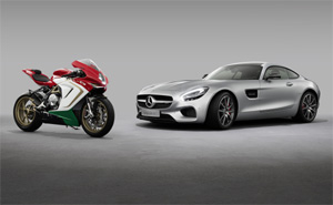 Mercedes-AMG GT S und MV Agusta F3 800 Ago