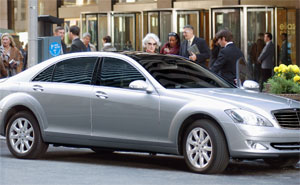 Mercedes-Benz S-Klasse feiert Filmdebt an der Seite von Meryl Streep
